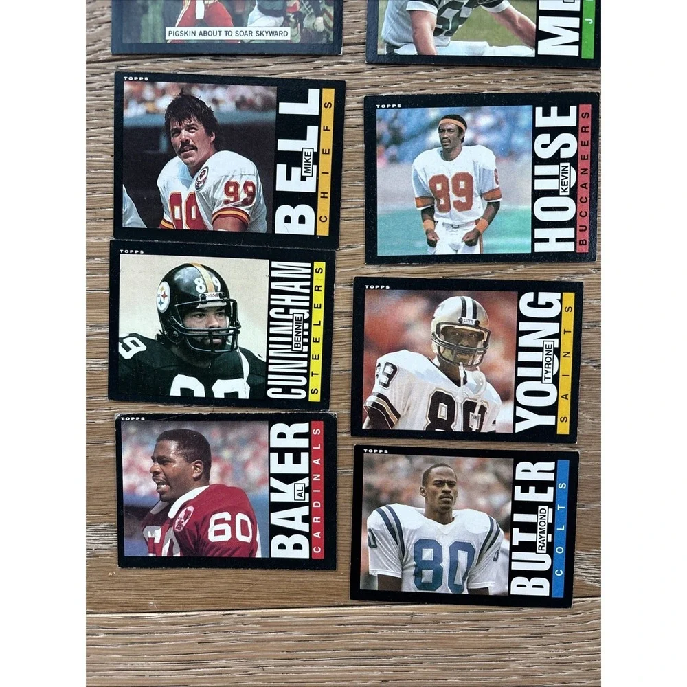 Vintage NFL Football Card Lot 80+‎ Cards Early 1990s Topps Donruss Fleer